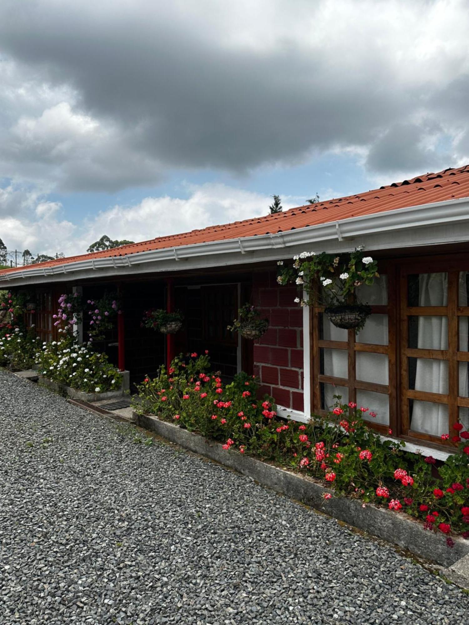 Hotel Finca La Toscana Pereira Esterno foto